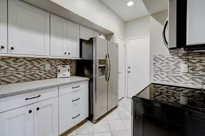 1330 Augusta Drive #6, Houston, TX 77057 - Photo 4