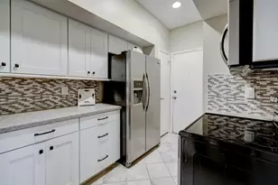 1330 Augusta Dr, Houston, TX 77057 - Photo 4