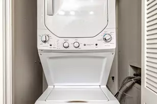 15 Greenway Plz, Houston, TX 77046 - Photo 8