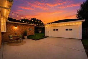 1519 Hitherfield Dr, Sugar Land, TX 77498 - Photo 16