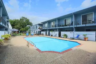 1901 S Voss Rd, Houston, TX 77057 - Photo 4