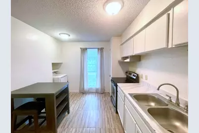 1901 S Voss Road #18, Houston, TX 77057 - Photo 6