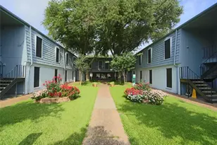 1901 S Voss Rd, Houston, TX 77057 - Photo 1