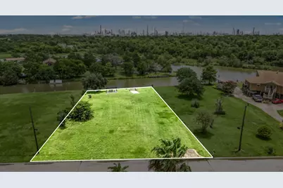 222 Rue Orleans Street, Baytown, TX 77520 - Photo 10