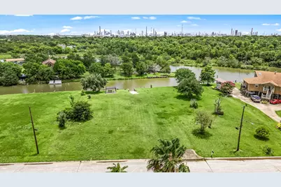 222 Rue Orleans Street, Baytown, TX 77520 - Photo 12