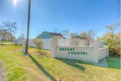 276 Resort Drive, Livingston, TX 77351 - Photo 2