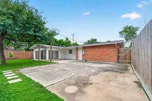 5422 Hummingbird St, Houston, TX 77096 - Photo 40