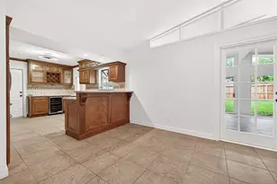5422 Hummingbird St, Houston, TX 77096 - Photo 12