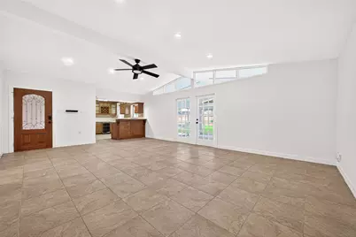 5422 Hummingbird Street, Houston, TX 77096 - Photo 18
