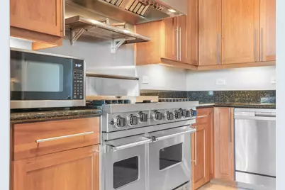 3388 Sage Road #2102, Houston, TX 77056 - Photo 8