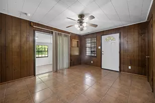 9217 Camay Dr, Houston, TX 77016 - Photo 16
