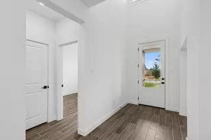 12226 Old Fashion Cir, Mont Belvieu, TX 77535 - Photo 4