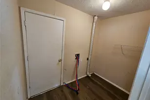 7407 Frostview Ln, Houston, TX 77489 - Photo 14