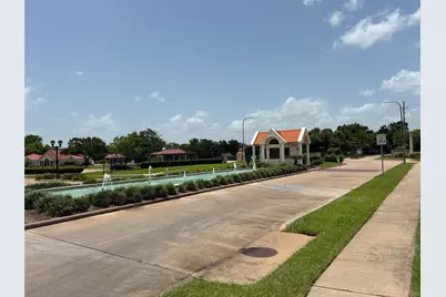 2106 Lakeshore Forest Court, Missouri City, TX 77459 - Photo 36