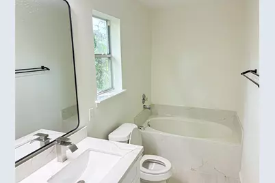 2106 Lakeshore Forest Court, Missouri City, TX 77459 - Photo 22