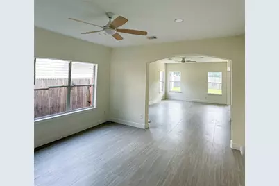 2106 Lakeshore Forest Court, Missouri City, TX 77459 - Photo 10