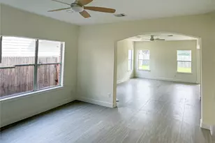 2106 Lakeshore Forest Ct, Missouri City, TX 77459 - Photo 10