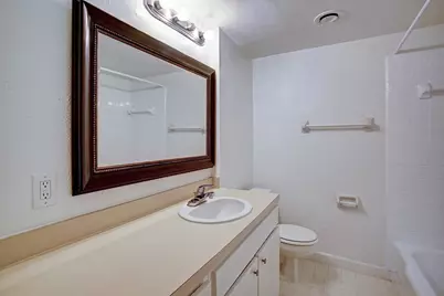1624 Marshall Street #12, Houston, TX 77006 - Photo 4