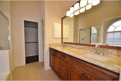 6747 Cleft Stone Drive, Houston, TX 77084 - Photo 16