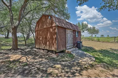 1900 Baron Road, La Grange, TX 78945 - Photo 10