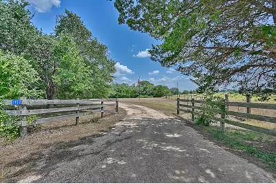 1900 Baron Road, La Grange, TX 78945 - Photo 4