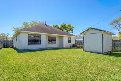 2604 27th Avenue N, Texas City, TX 77590 - Photo 16