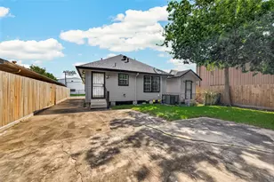 1305 Munger St, Houston, TX 77023 - Photo 22