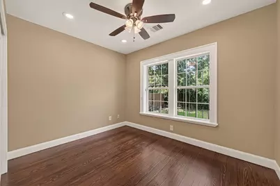 1305 Munger Street, Houston, TX 77023 - Photo 14