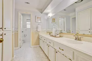 10803 Chevy Chase Dr, Houston, TX 77042 - Photo 20