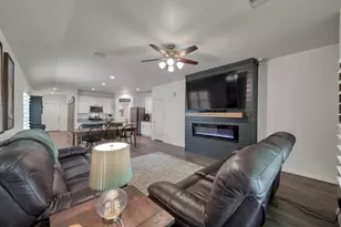 1887 Brushy Cedar Dr, Conroe, TX 77301 - Photo 6
