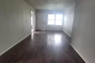 5318 Chennault Rd, Houston, TX 77033 - Photo 6