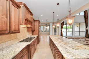 1807 Ravenel Ln, Sugar Land, TX 77479 - Photo 16