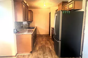 9911 Bayou Woods Dr, Baytown, TX 77521 - Photo 4