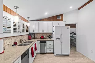 1417 8th St, Dickinson, TX 77539 - Photo 16