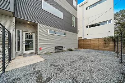 3002 Hawkins Street, Houston, TX 77003 - Photo 2