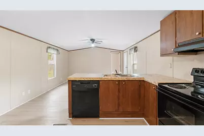 15211 Paradise Cove Drive, Willis, TX 77318 - Photo 6