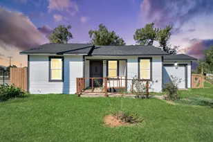 801 Mabel St, Richmond, TX 77469 - Photo 1