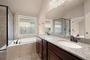 110 Logan Pass Ct, Montgomery, TX 77316 - Photo 32