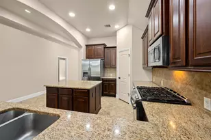 110 Logan Pass Ct, Montgomery, TX 77316 - Photo 22