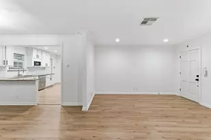 5517 Aspen St, Houston, TX 77081 - Photo 4