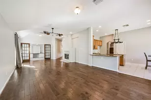 13203 Yaupon Holly Ln, Houston, TX 77044 - Photo 8