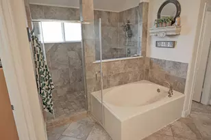 1283 Laurel Ln, Angleton, TX 77515 - Photo 20
