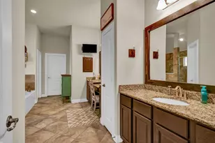 1283 Laurel Ln, Angleton, TX 77515 - Photo 24