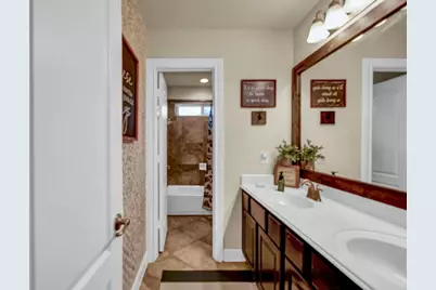1283 Laurel Lane, Angleton, TX 77515 - Photo 34
