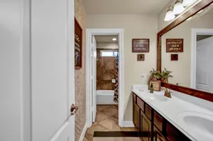 1283 Laurel Ln, Angleton, TX 77515 - Photo 34