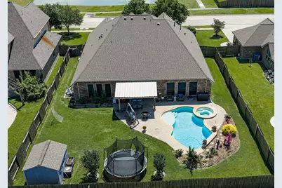 1283 Laurel Lane, Angleton, TX 77515 - Photo 2