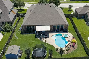 1283 Laurel Ln, Angleton, TX 77515 - Photo 2