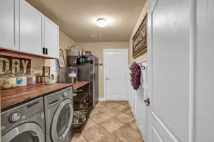 1283 Laurel Ln, Angleton, TX 77515 - Photo 22