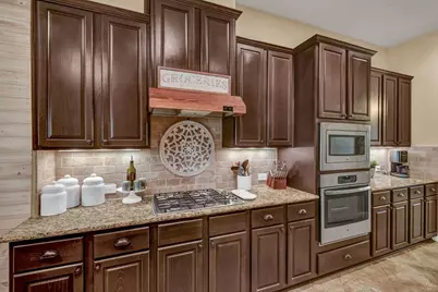 1283 Laurel Lane, Angleton, TX 77515 - Photo 10