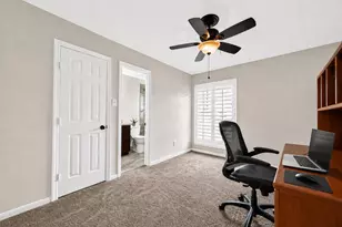 827 Annie's Way, Sugar Land, TX 77479 - Photo 32